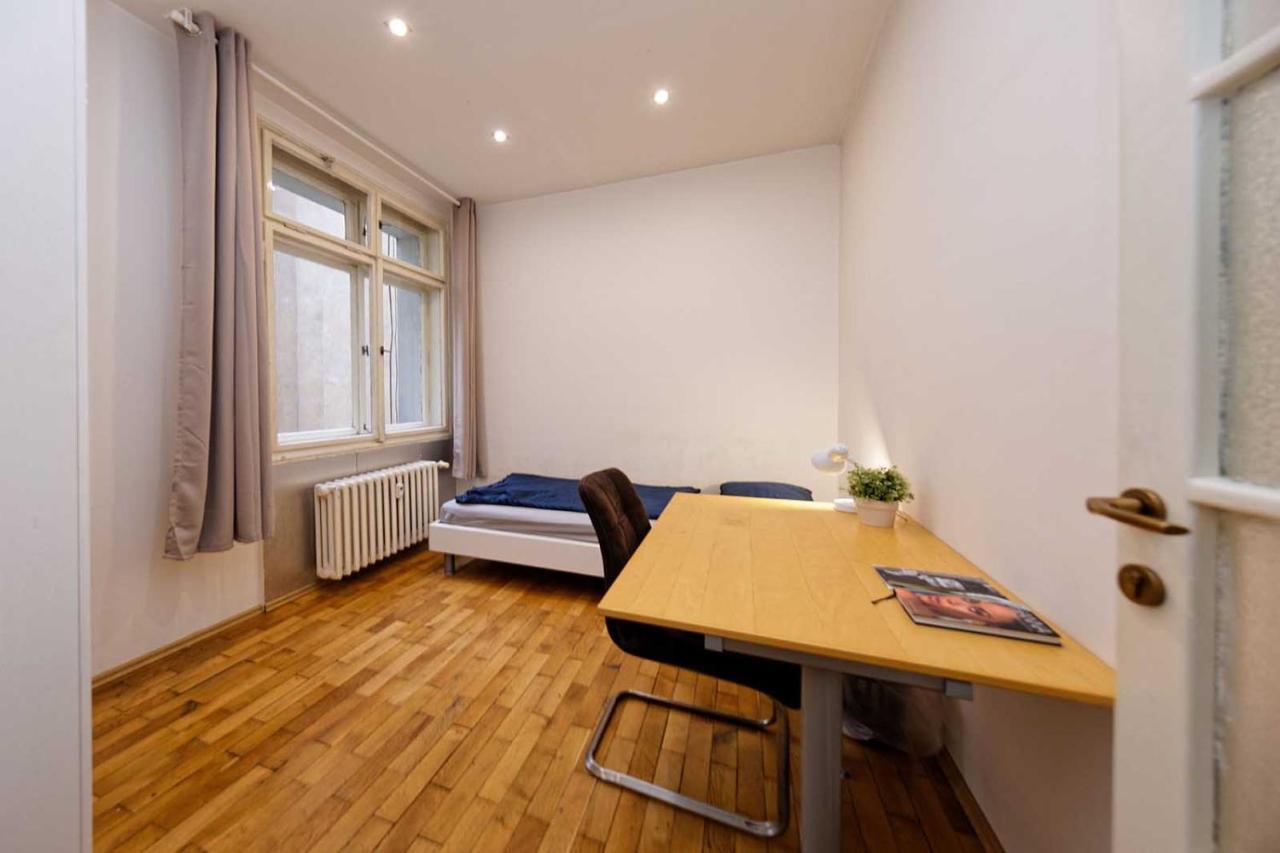 Apartments Vorsilska ปราก ภายนอก รูปภาพ