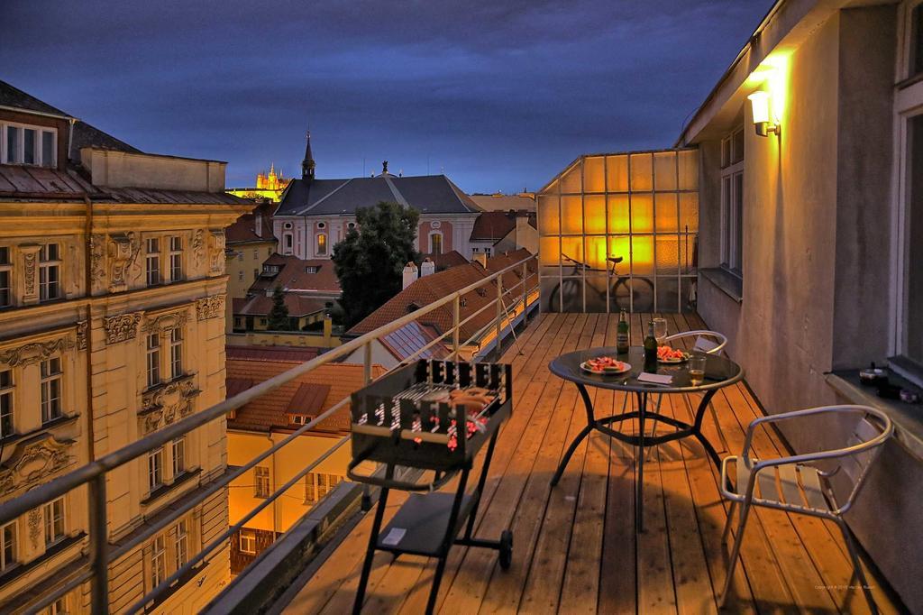 Apartments Vorsilska ปราก ภายนอก รูปภาพ